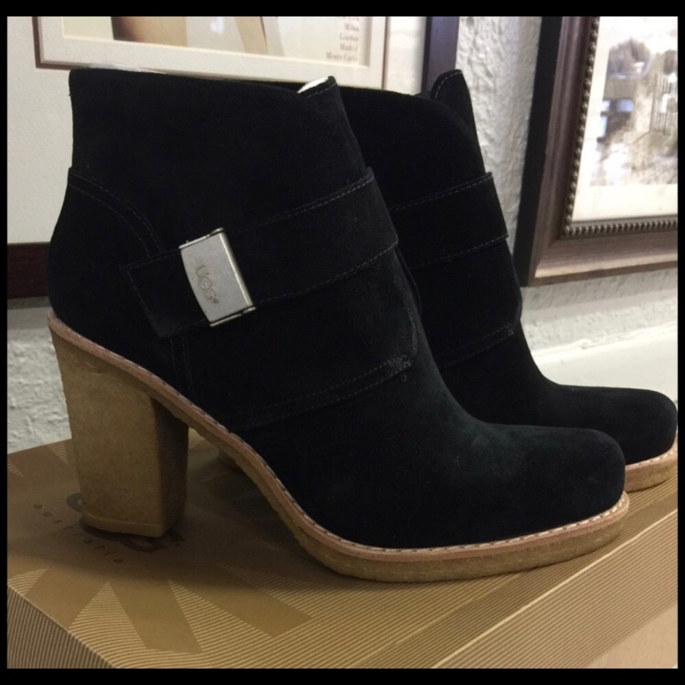 Black suede Ugg boots